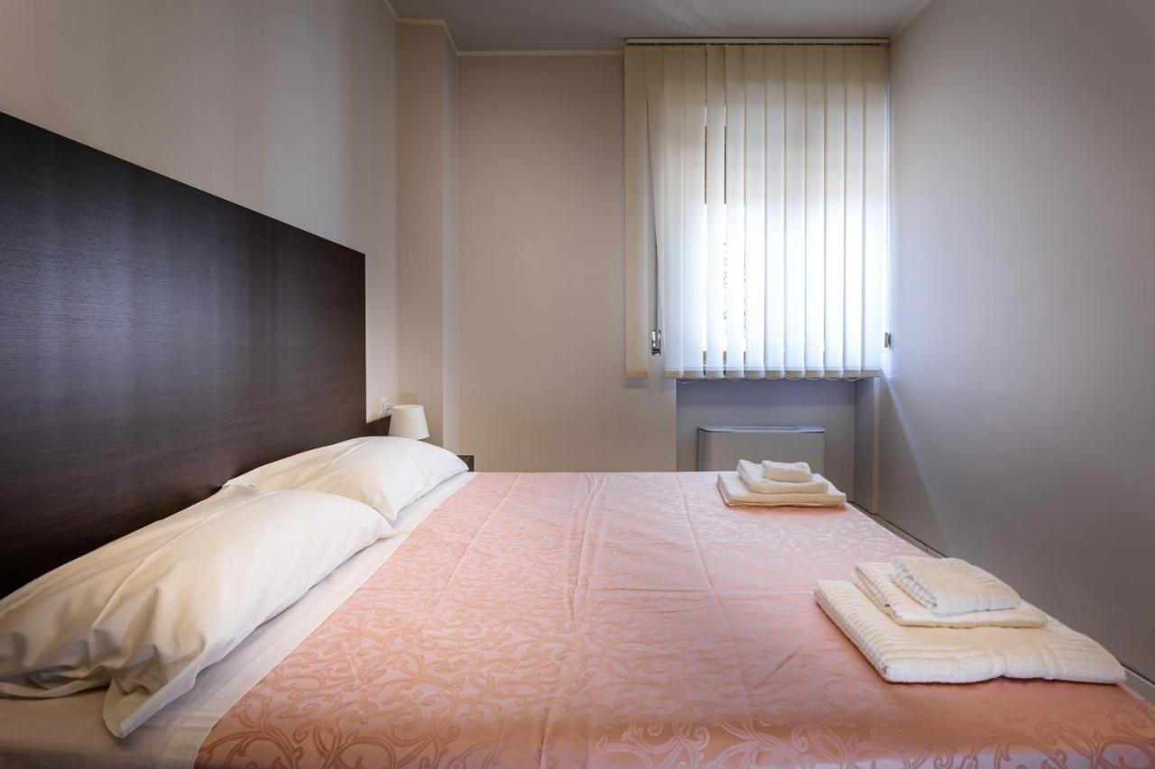 Pasta Residence Italia Malpensa Gallarate Exteriör bild