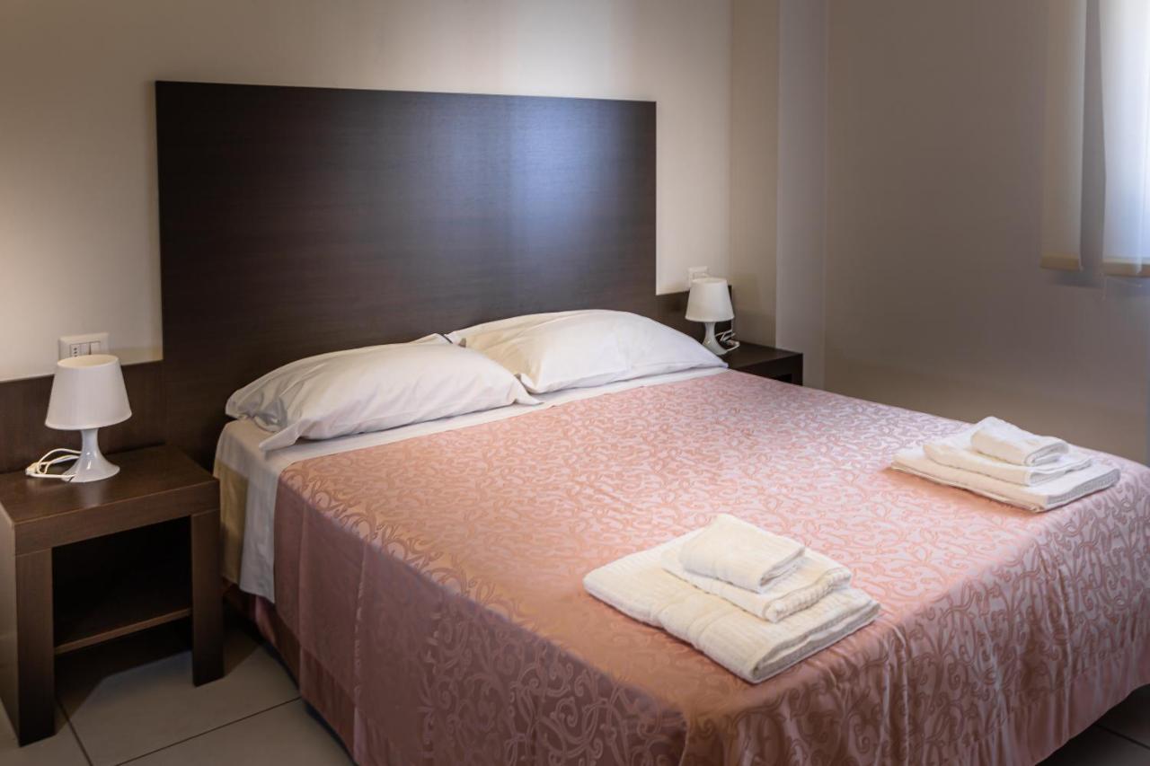 Pasta Residence Italia Malpensa Gallarate Exteriör bild