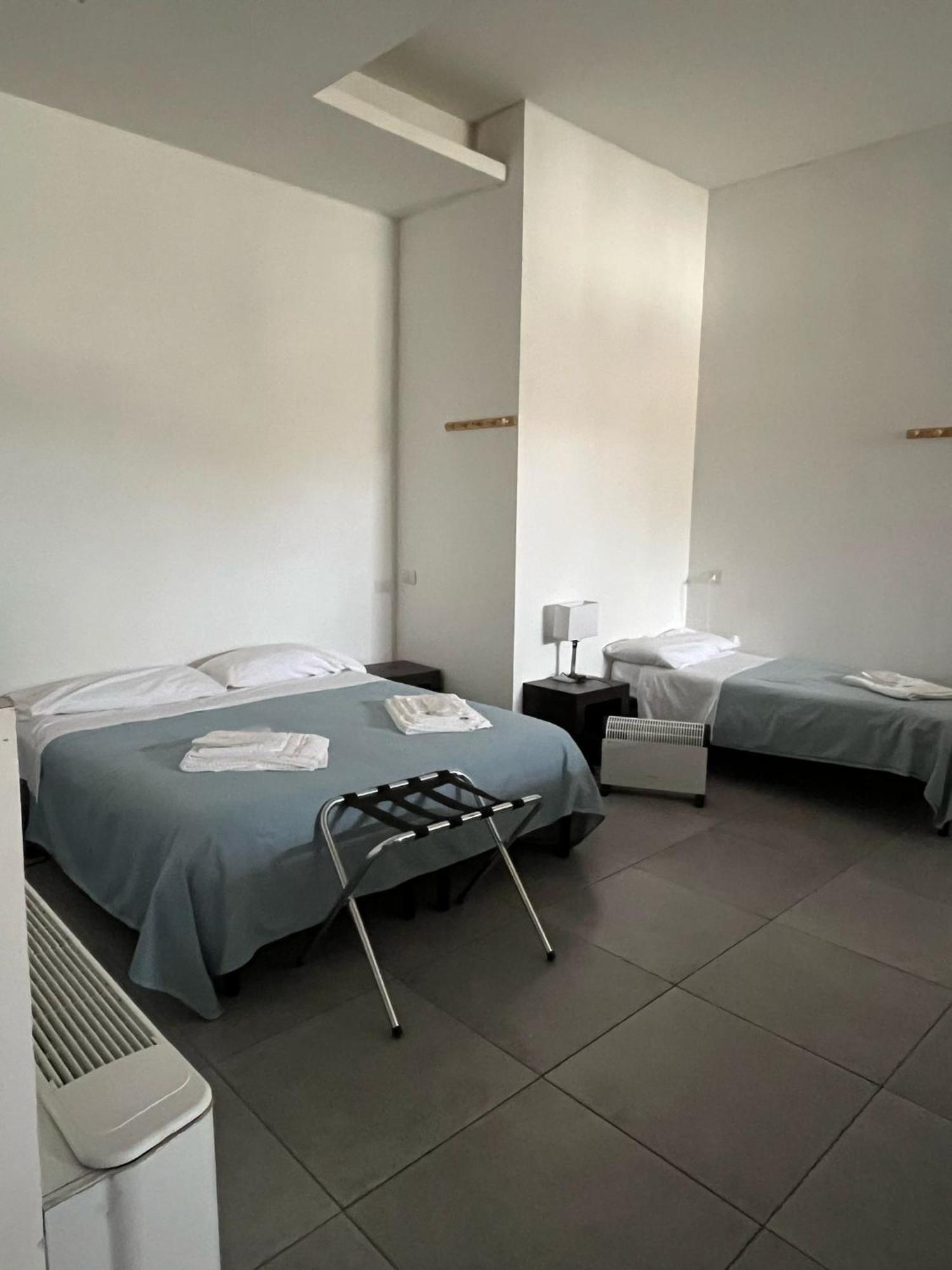 Pasta Residence Italia Malpensa Gallarate Exteriör bild
